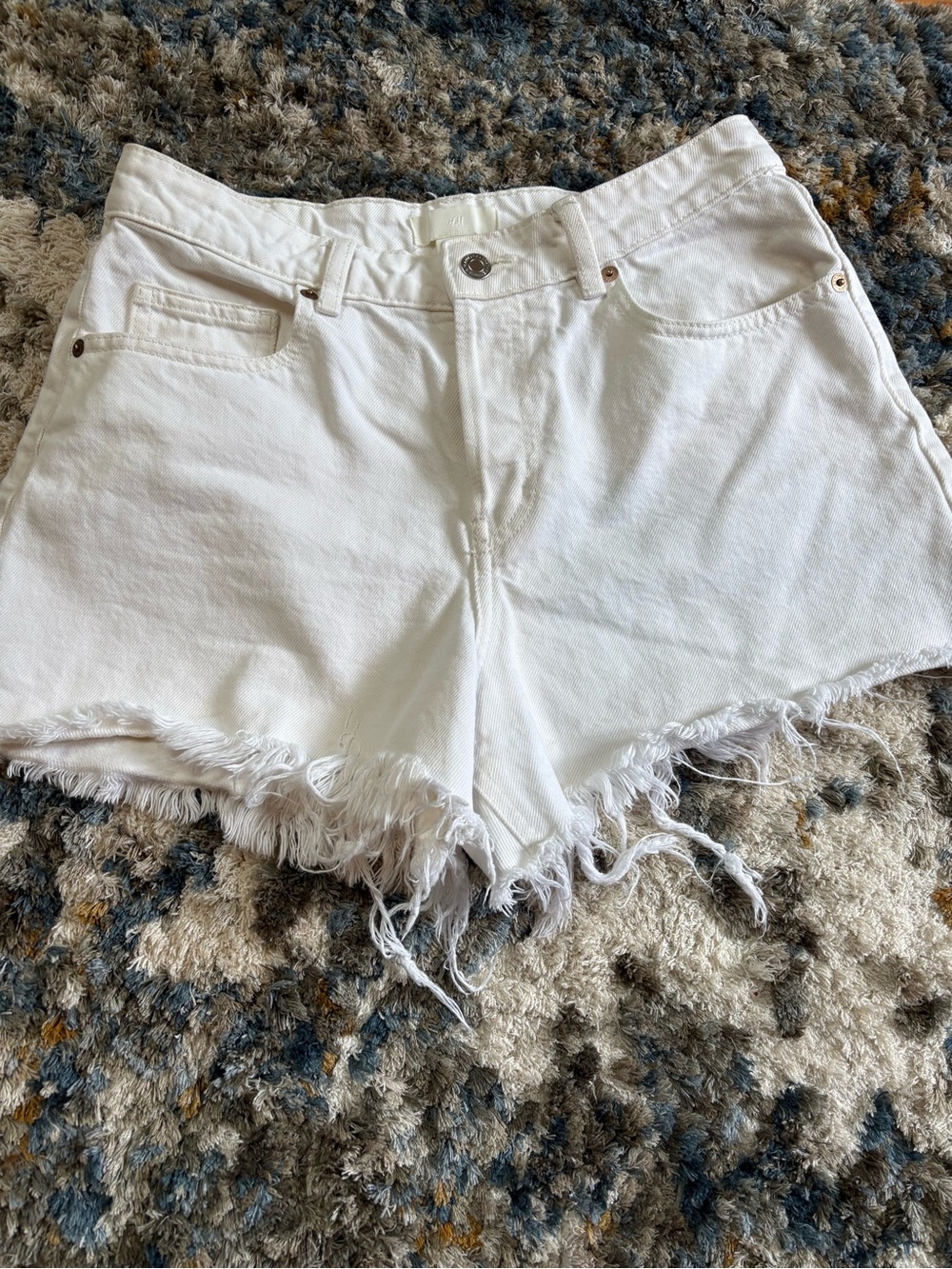 H&M White Frayed Hem Denim Cutoff Shorts